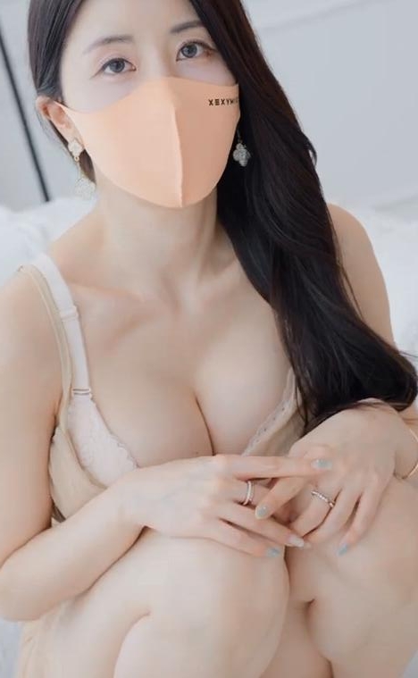 沦陷级神级身材玫瑰内衣模特直拍