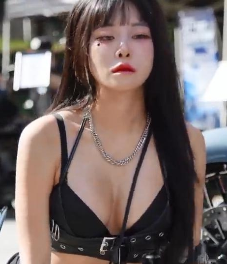 Harley赛车模特李三松 燃爆赛道！Lee Samsol 现场粉丝直拍